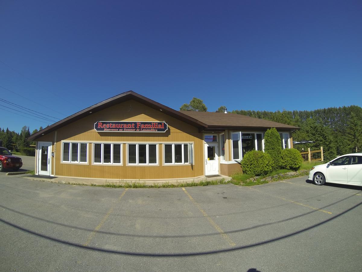 Motel Hebergement Chez Le D Saint Zenon Zewnętrze zdjęcie